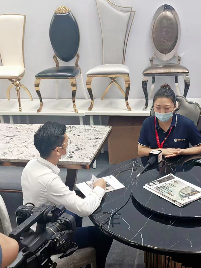 最新の企業ブログについて 広州CIFF (中国国際家具フェア) に参加