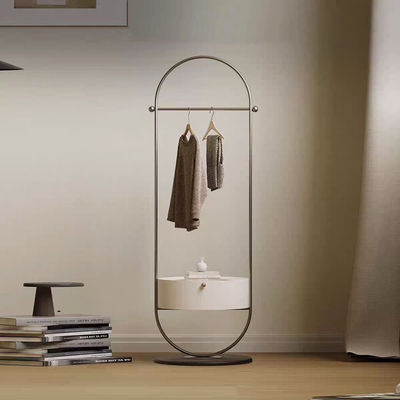 購入 モダンな高級 ゴールド / シルバー 床 コートラック 収納キャビネット online manufacture